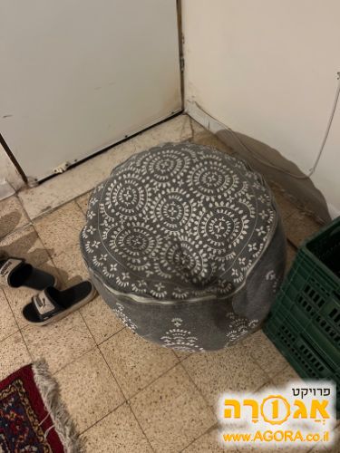 פוף אפור
