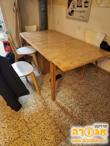 שולחן אוכל