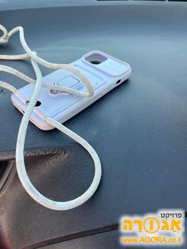כיסוי לאייפון 13 עם שרוך