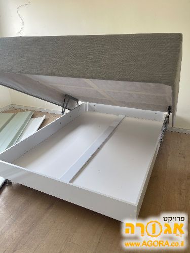 בסיס מיטה זוגית עם ארגז מצעים