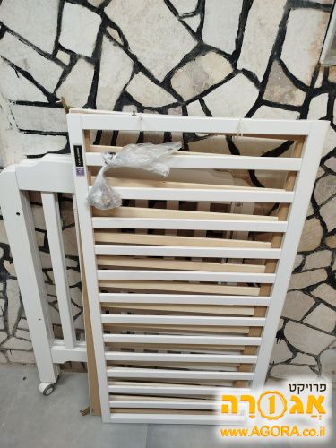 מיטת תינוק