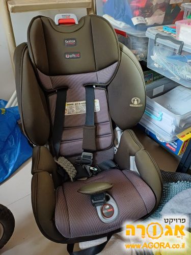 כיסא בטיחות לרכב