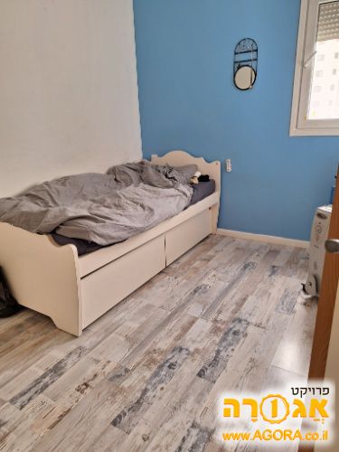 מיטת יחיד כחדשה -דורון