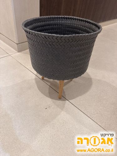 מעמד לעציץ