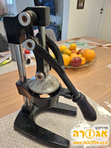 מסחטת מיץ תפוזים