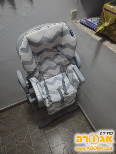 כסא אוכל לפעוטות