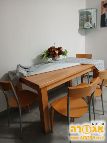שולחן עץ מלא