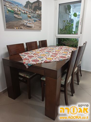 פינת אוכל מעץ מלא ו 6 כיסאות