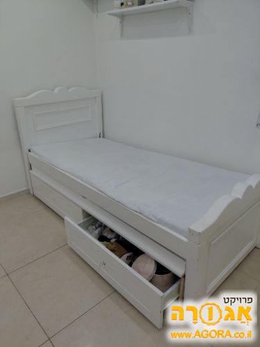 מיטה נפתחת