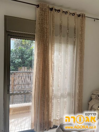 וילון לחדר שינה