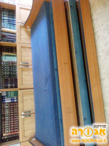 מיטת נוער נפתחת