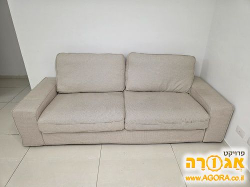 ספה איקאה בת 3 חודשים