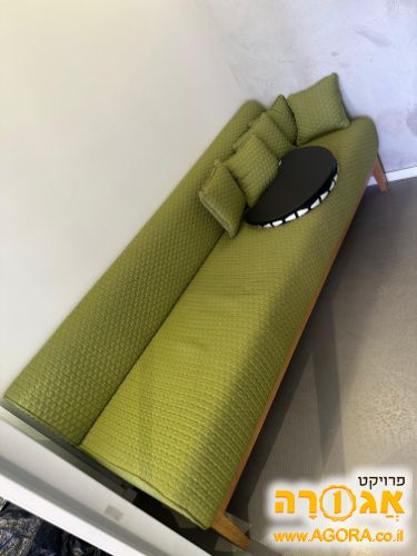 ספה ירוקה