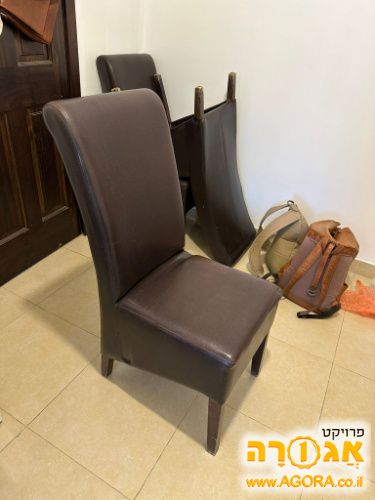 כסאות