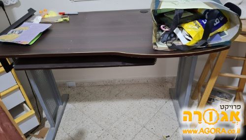 שולחן מחשב