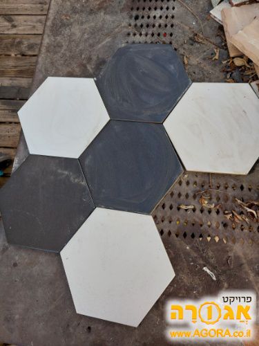 אריחי קרמיקה