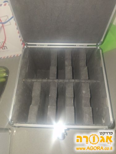 ארגז לדיסקים קשיחים