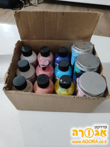 צבעים אקרילים