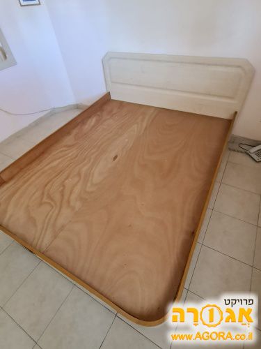 מיטה זוגית