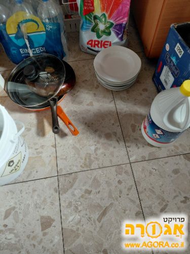 צלחות מחבטות ומטלה