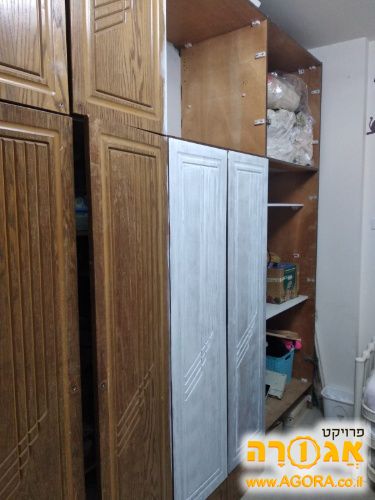 ארון בגדים