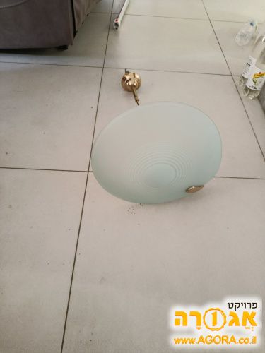 אהיל זכוכית לסלון
