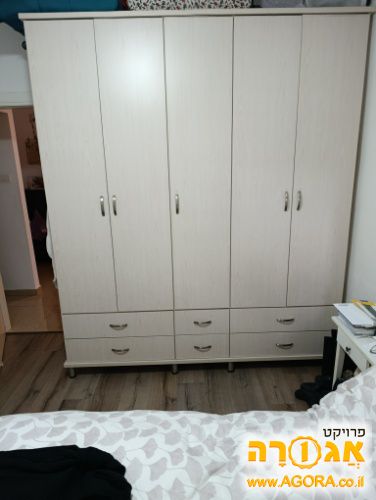 ארון חמישה דלתות רוחב 2 מטר, גובה 2.40