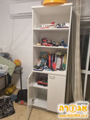ארון ספרייה