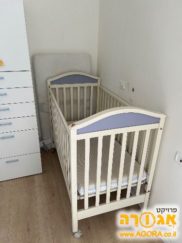מיטת תינוק