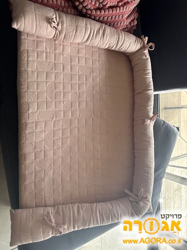 משטח החלפה לתינוק ורוד עדין