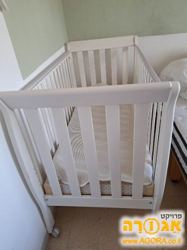 מיטת תינוק