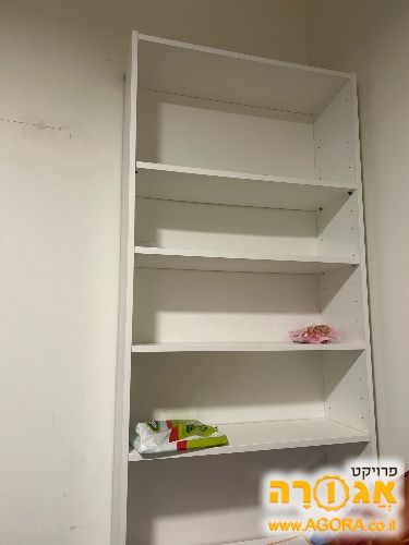 כוננית ספרים