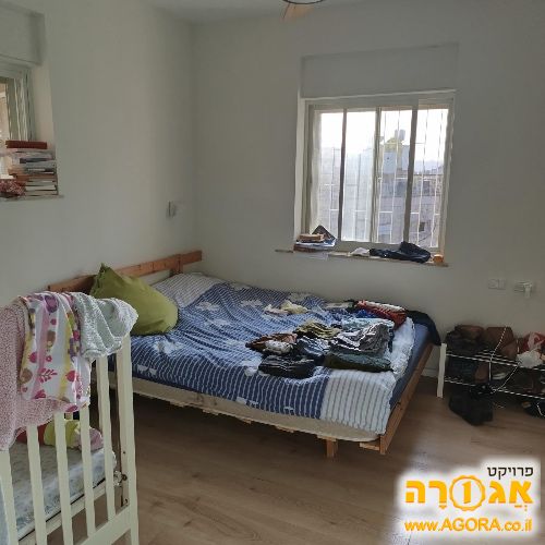 מיטה זוגית ומזרון