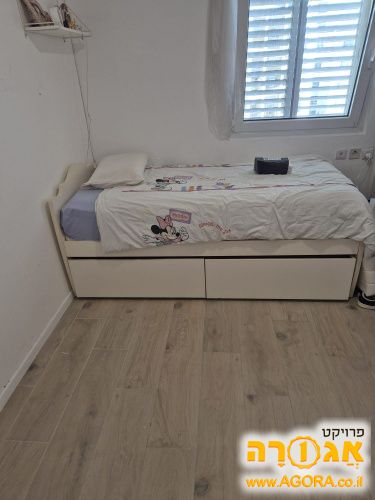 מיטת יחיד
