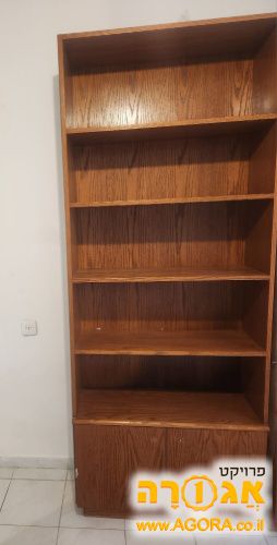 ארון ספרים פתוח+2 דלתות בתחתית
