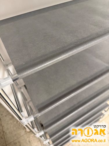 שידת מדפים לדברים קלים