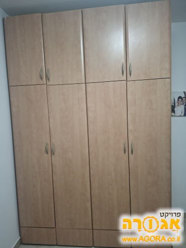 2 ארונות בגדים