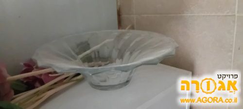 כלי זכוכית גדול ומעוצב
