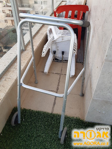 הליכון תמיכה בהליכה