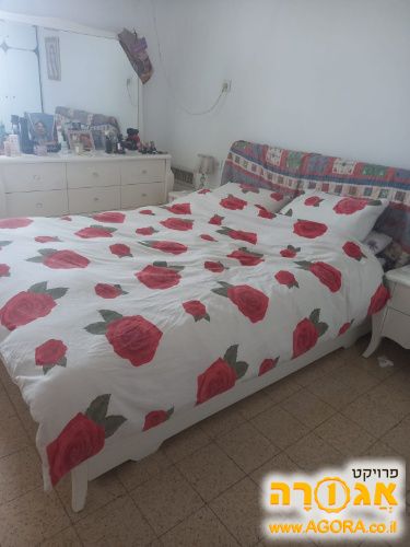 מיטת יחיד נפתחת