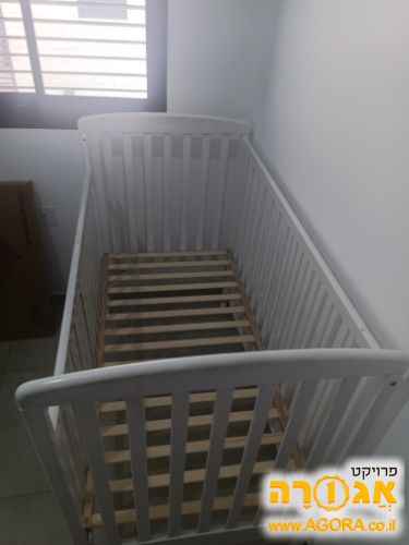 מיטת תינוק