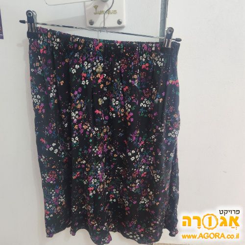 חצאית פרחונית