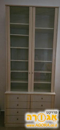 ארון ספרים