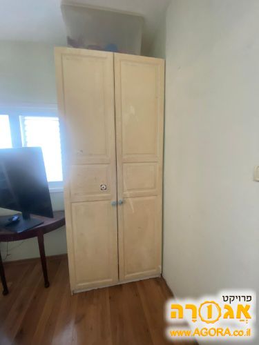 ארון בגדים