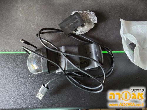 עמדת טעינה כפולה לשלטי XBOX