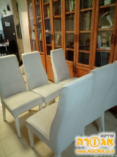 כסאות