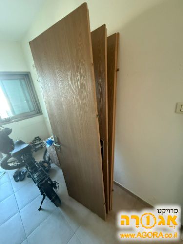4 דלתות עץ