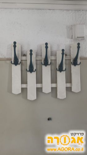 מתלה מעילים