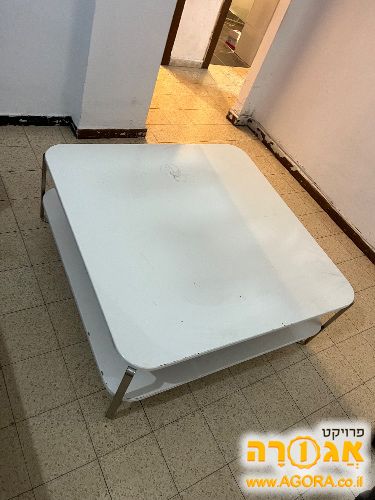שולחן