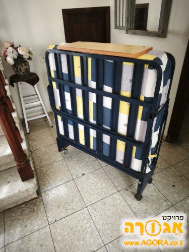 מיטה מתקפלת